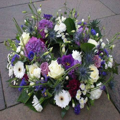 YENSTON - Lily Funeral Wreath